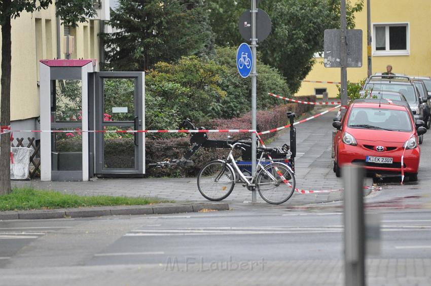 Kofferbombe entschaerft Koeln Graeffstr Subbelratherstr P059.JPG